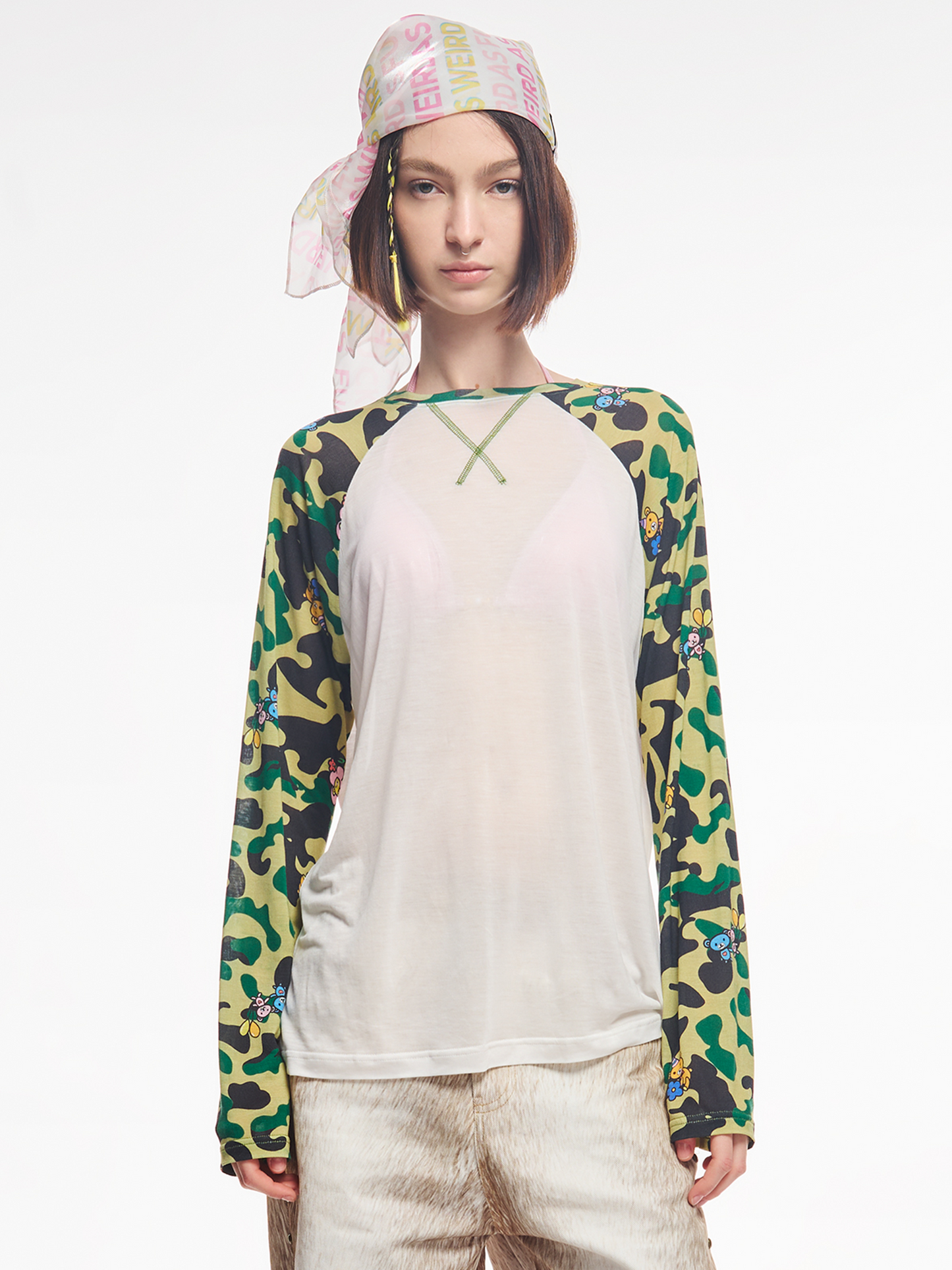 ‘Weird Bear‘Camo Top