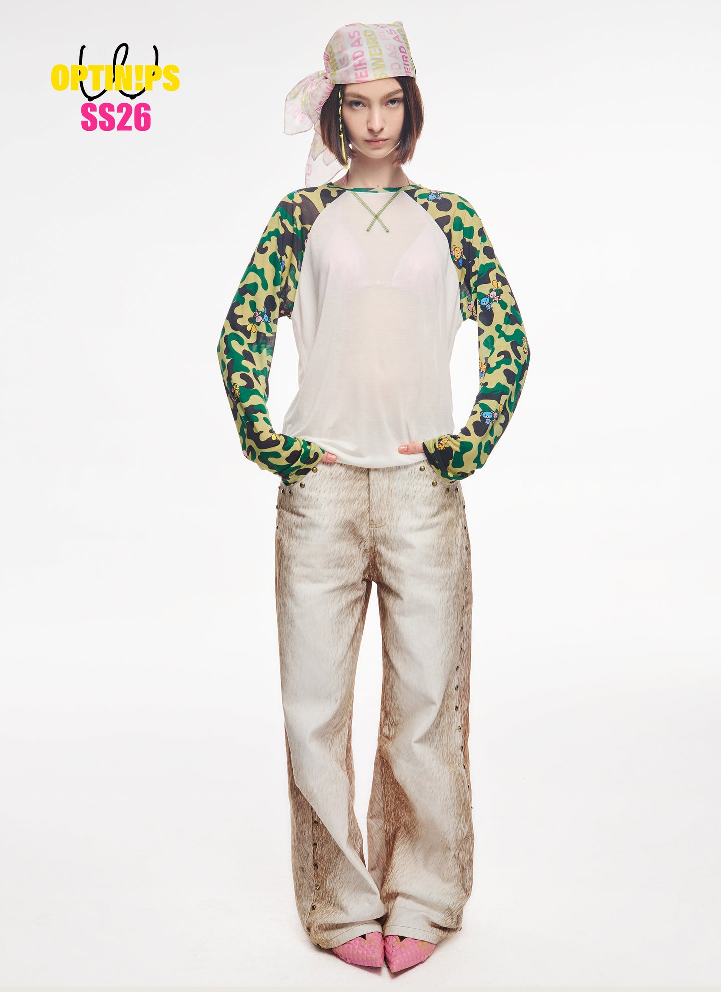 ‘Weird Bear‘Camo Top